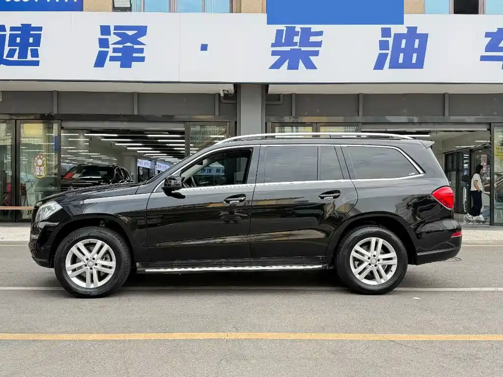 Mercedes-Benz GL-Class — миниатюра 4
