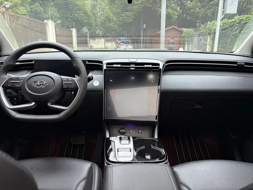Hyundai Tucson — миниатюра 17