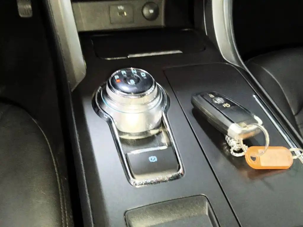 Ford Mondeo — миниатюра 10