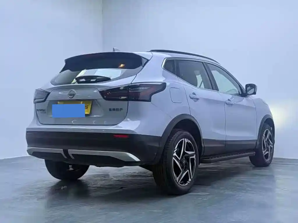 Nissan Qashqai — миниатюра 5