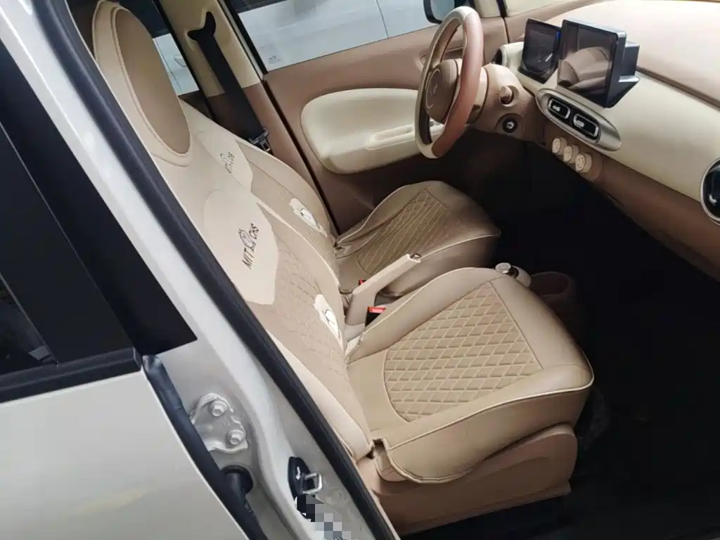 Wuling MINIEV — миниатюра 25