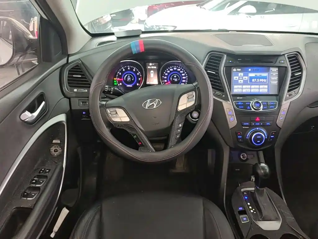 Hyundai Santa Fe — миниатюра 11