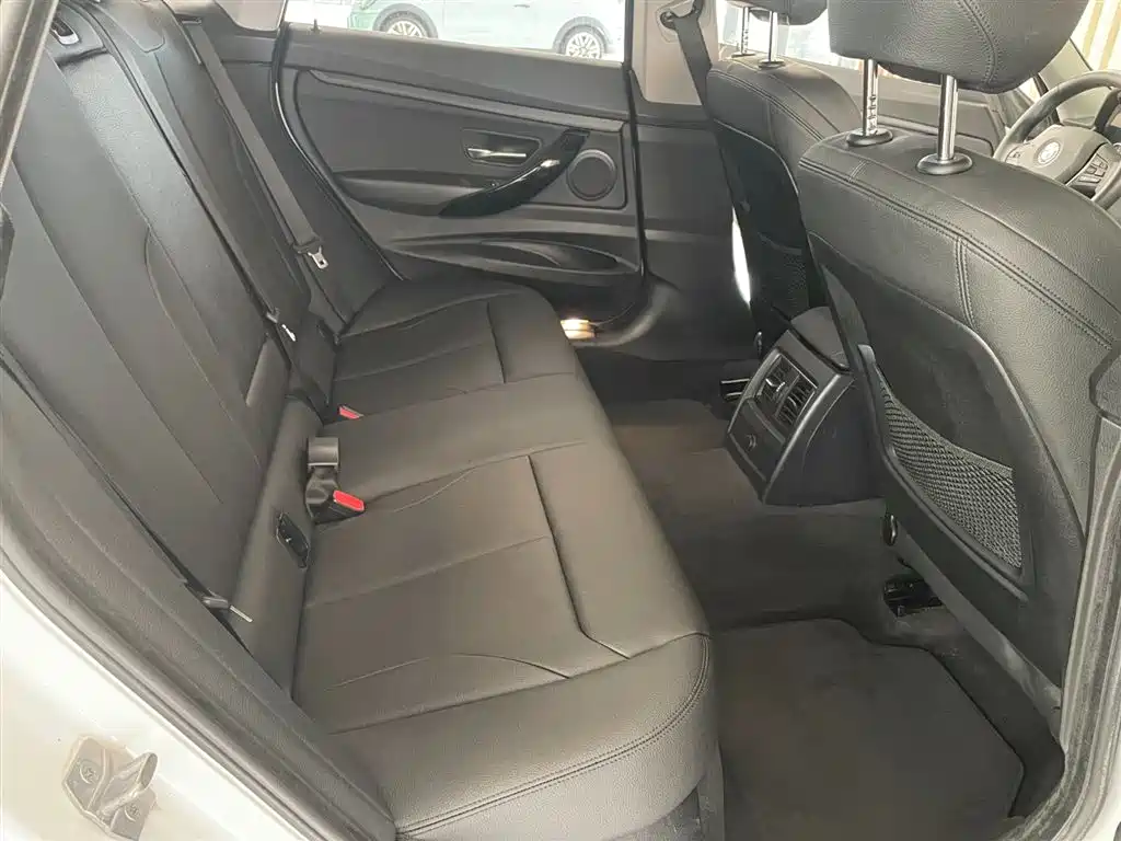 BMW 3 Series GT — миниатюра 10