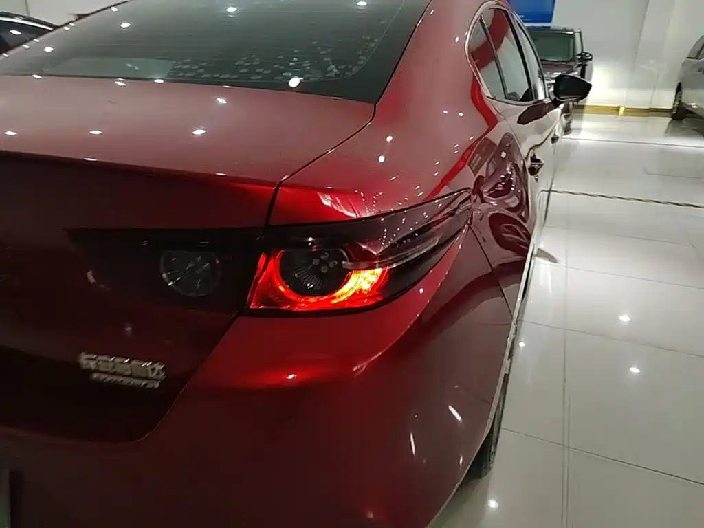 Mazda 3 Axela — миниатюра 8