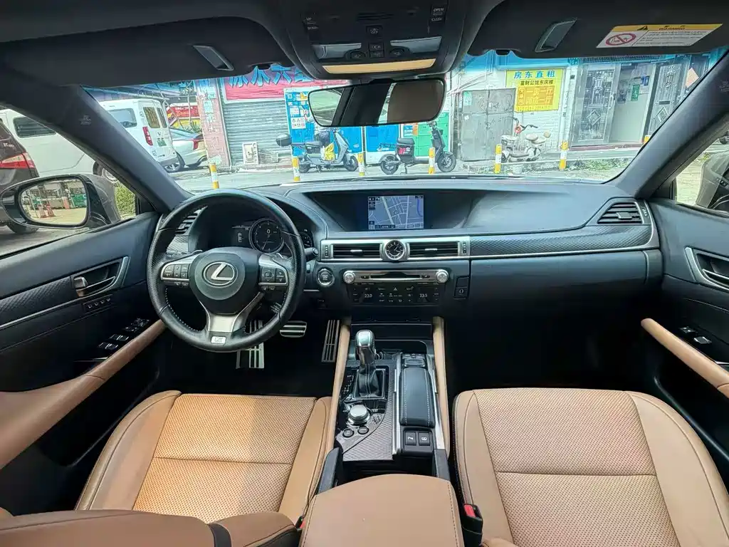 Lexus GS — миниатюра 6