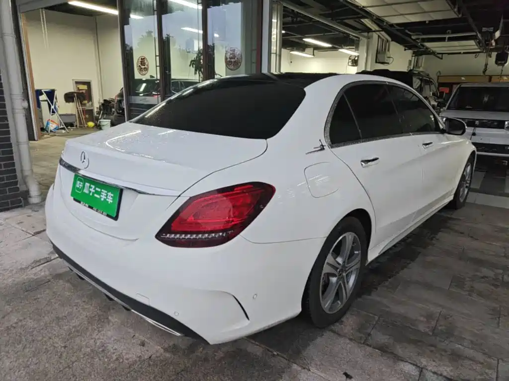 Mercedes-Benz C-Class — миниатюра 7