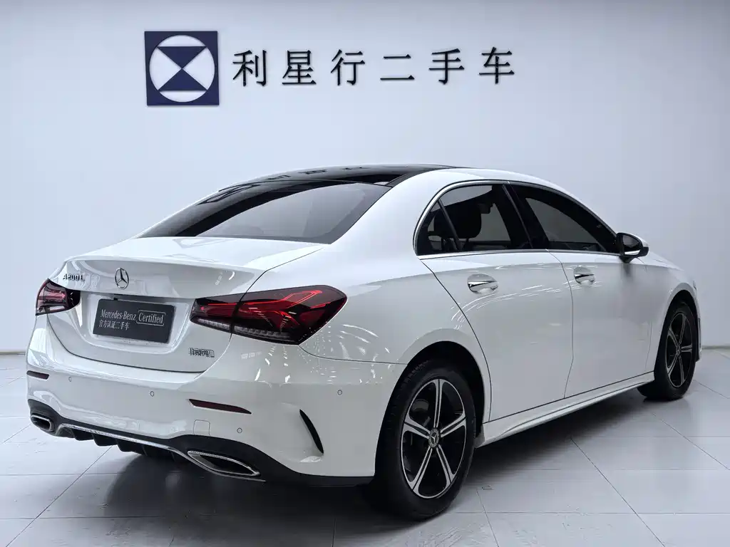 Mercedes-Benz A-Class A 2023 A 200 L Fashion