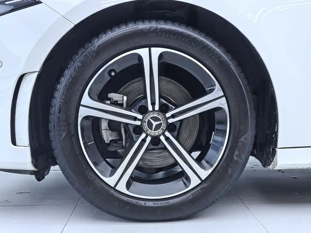Mercedes-Benz A-Class A 2023 A 200 L Fashion