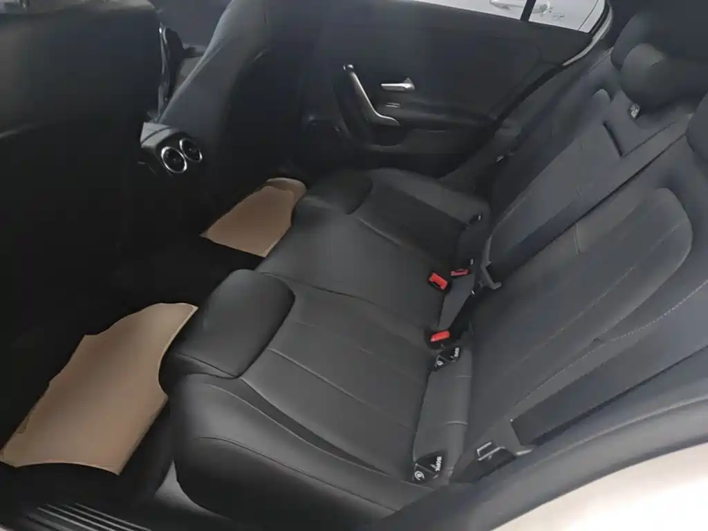 Mercedes-Benz A-Class — миниатюра 17