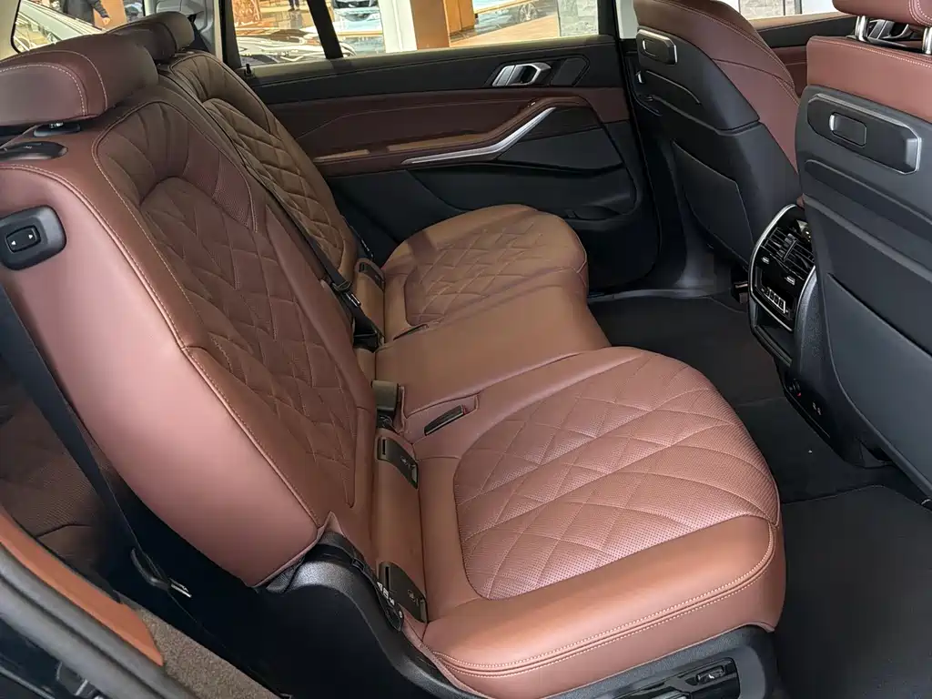 BMW X7 2024 xDrive40i Lead Luxury