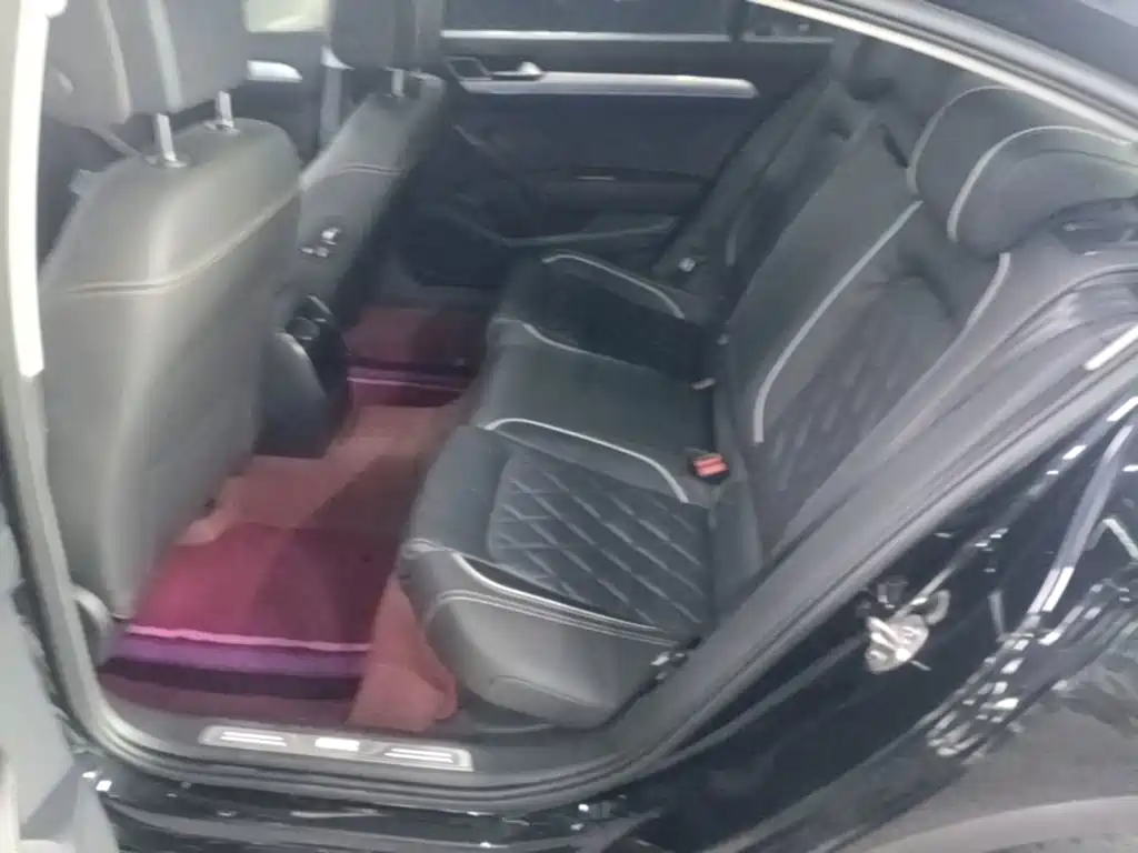 Volkswagen Magotan PHEV — миниатюра 17