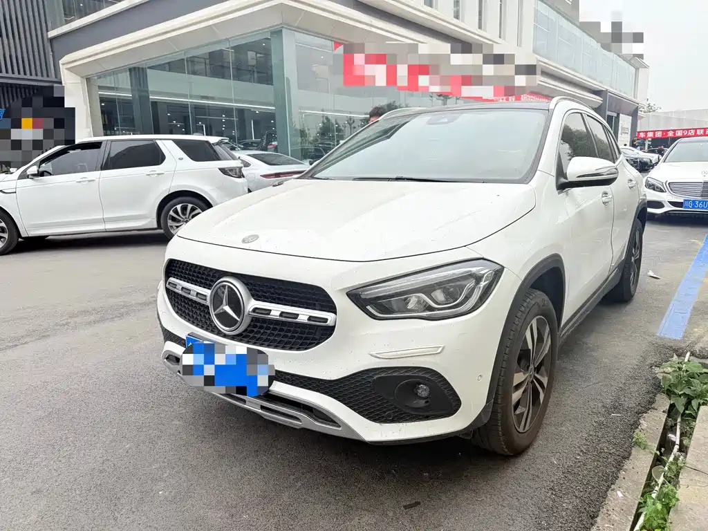 Mercedes-Benz GLA 2021