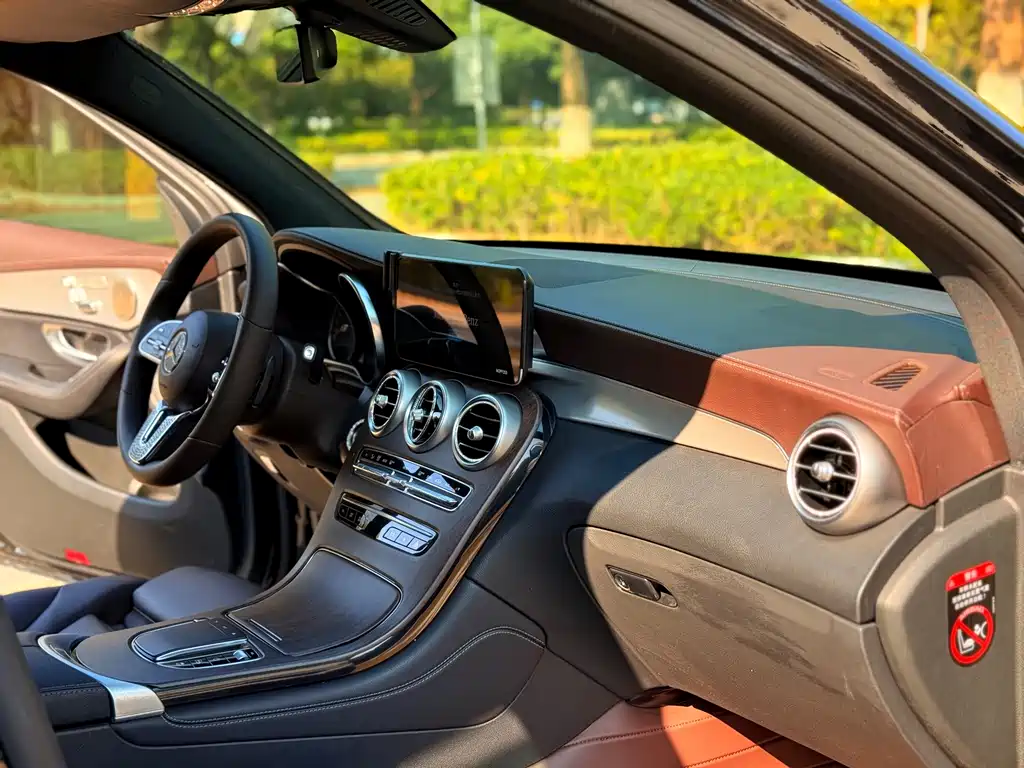 Mercedes-Benz GLC — миниатюра 10