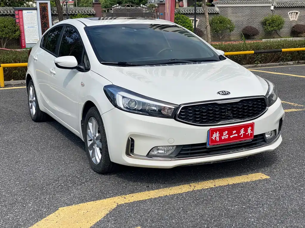 KIA K3