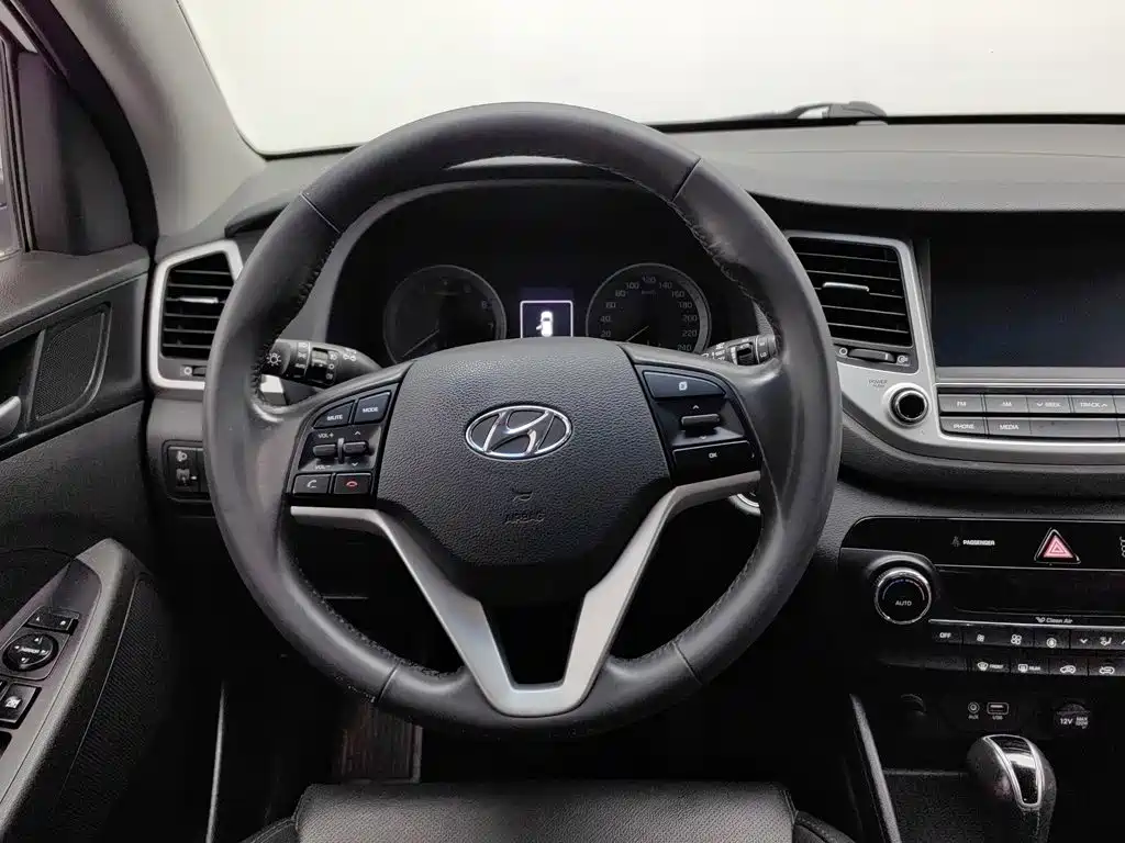 Hyundai Tucson — миниатюра 11