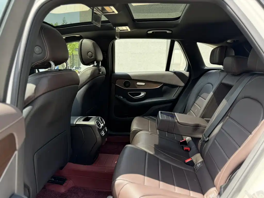 Mercedes-Benz GLC 2022 GLC 260 L 4MATIC