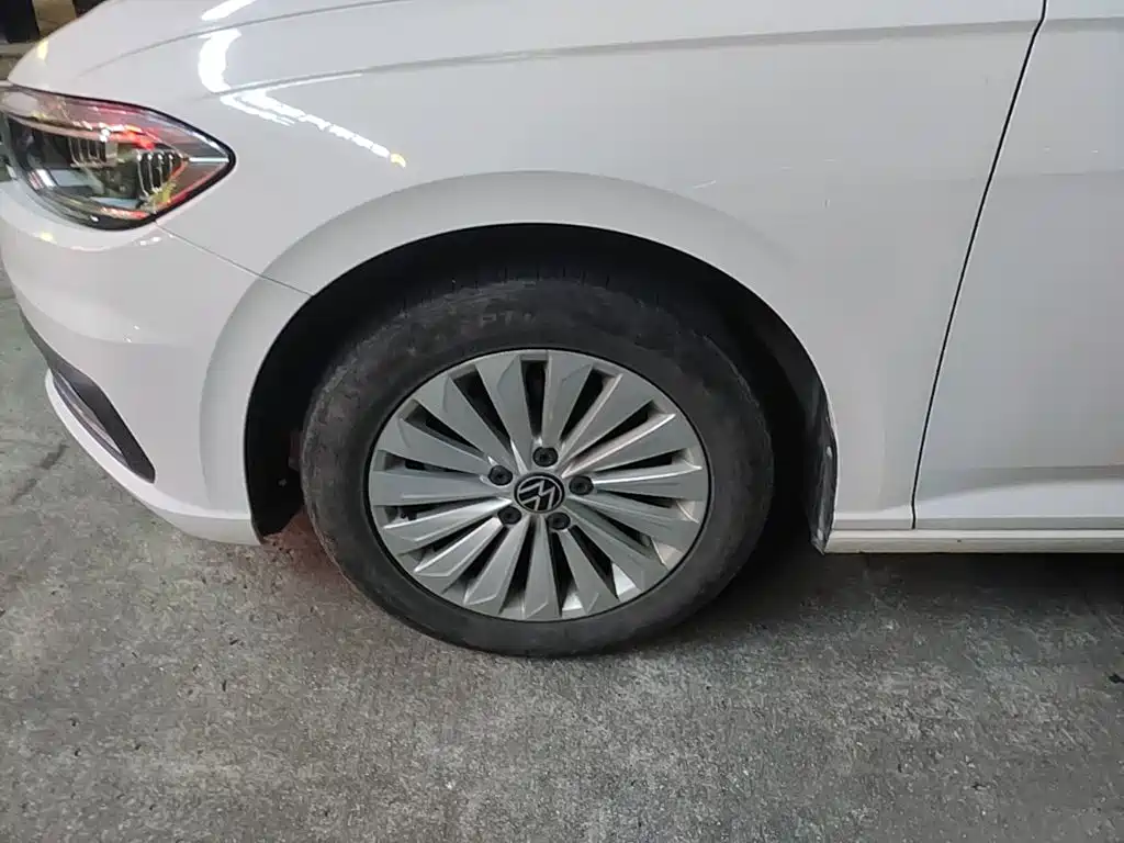 Volkswagen Lavida — миниатюра 23