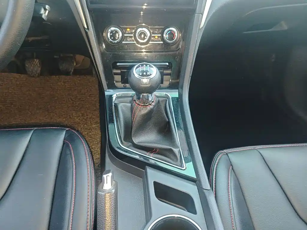 Venucia D60 — миниатюра 14