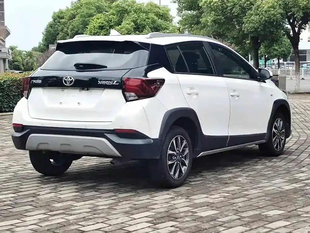 Toyota Yaris L — миниатюра 7