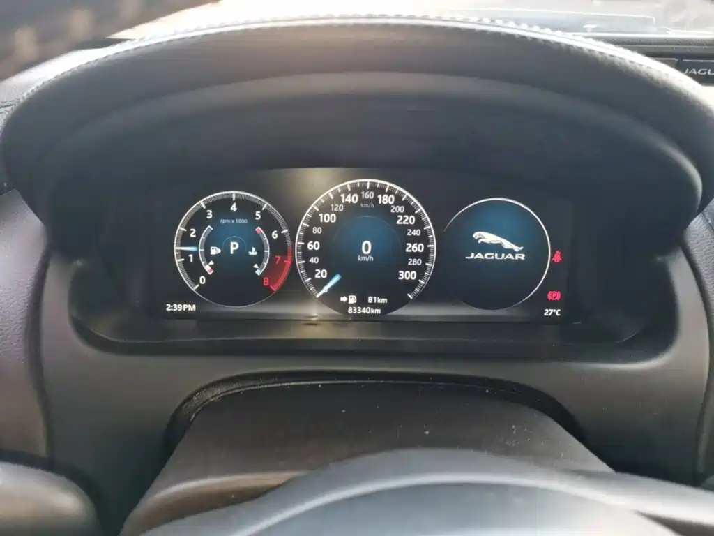 Jaguar XJ — миниатюра 12