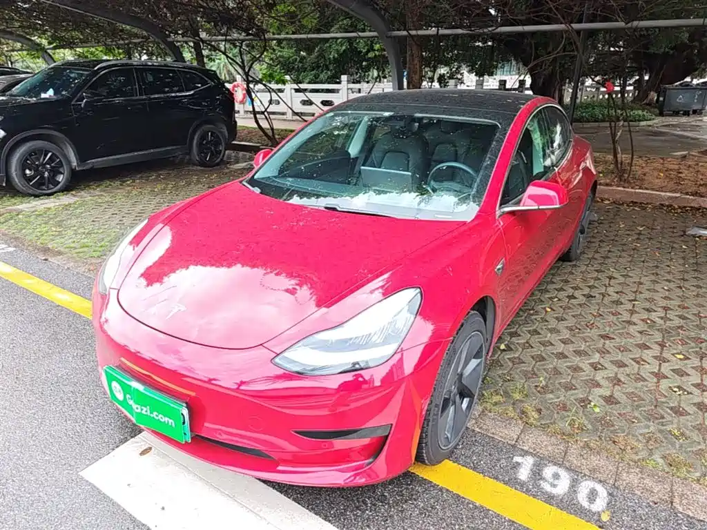 Tesla Model 3 2020