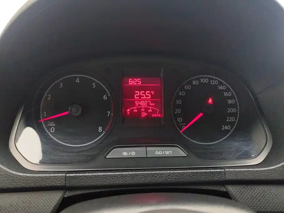 Volkswagen Jetta — миниатюра 14