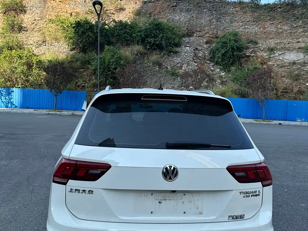 Volkswagen Tiguan L PHEV — миниатюра 18