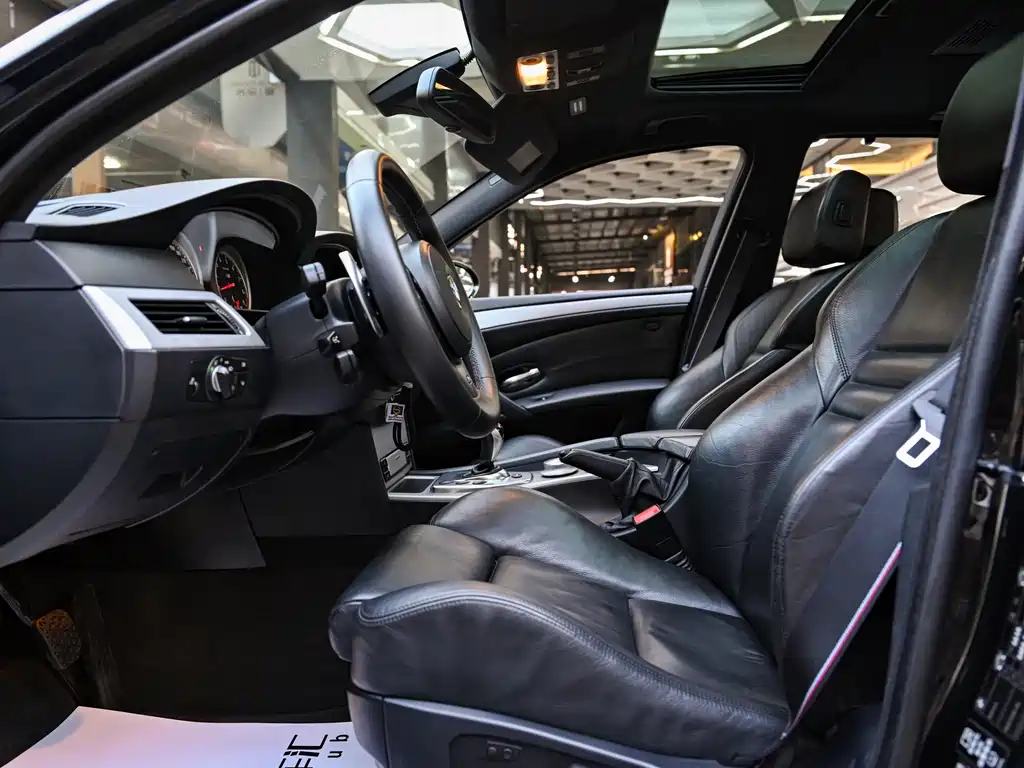 BMW M5 2005 M5