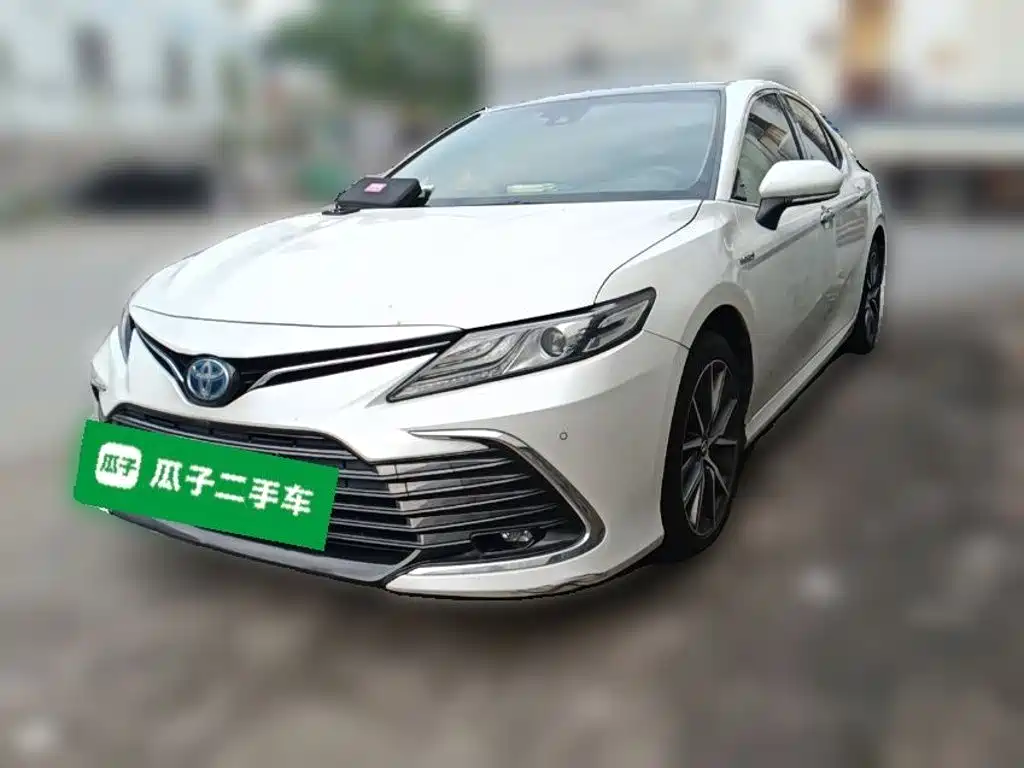 Toyota Camry — миниатюра 2