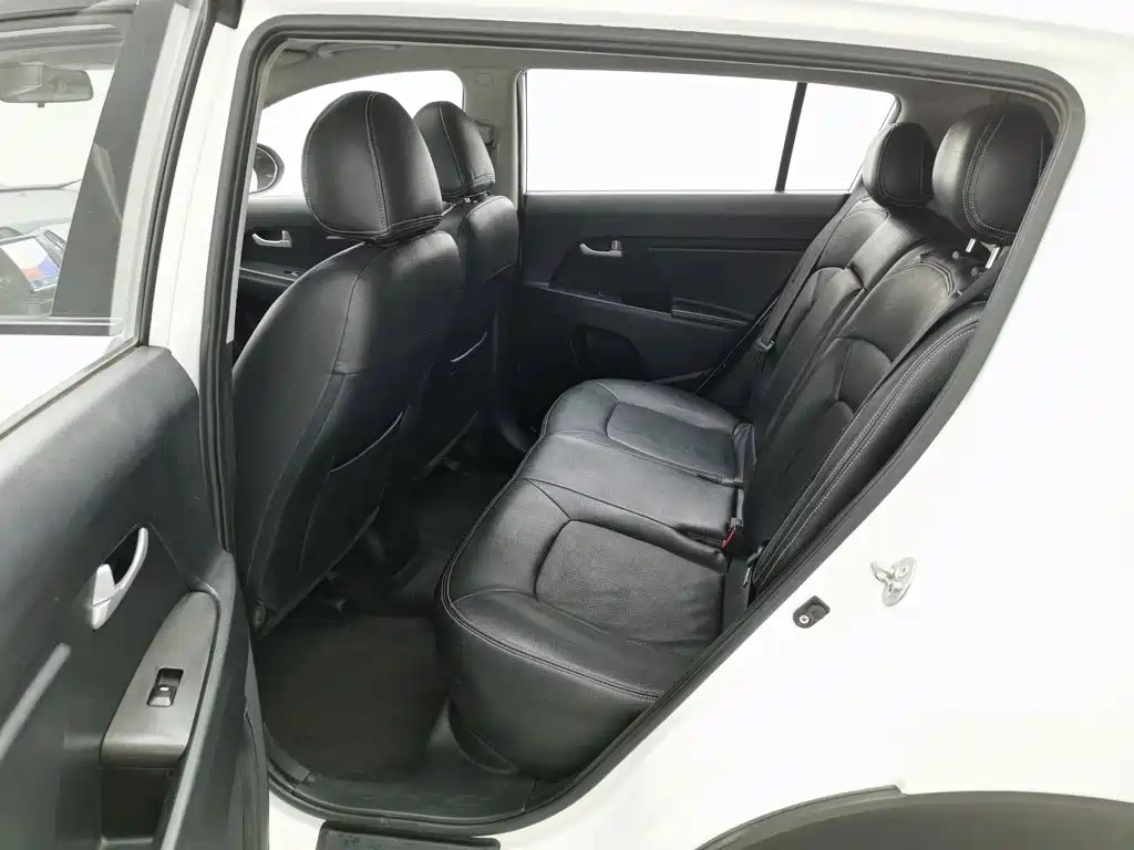 Kia Sportage — миниатюра 15
