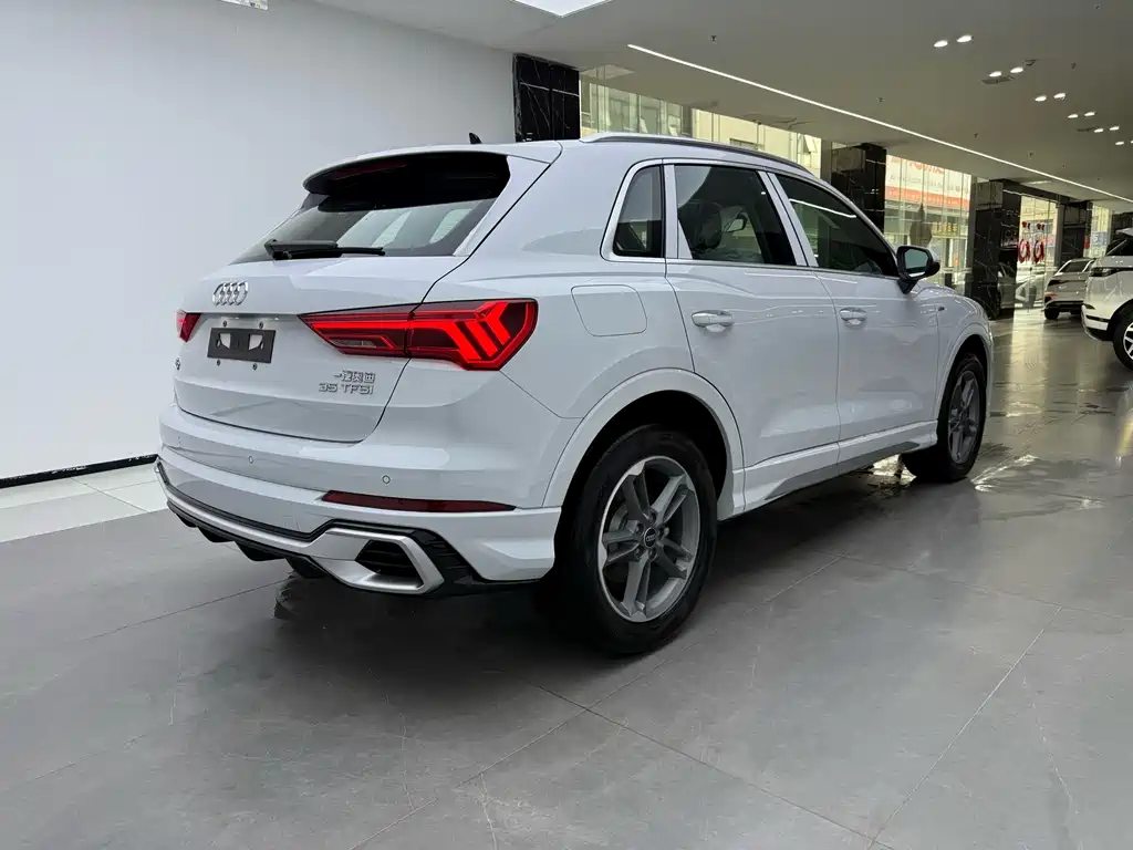 Audi Q3 — миниатюра 4