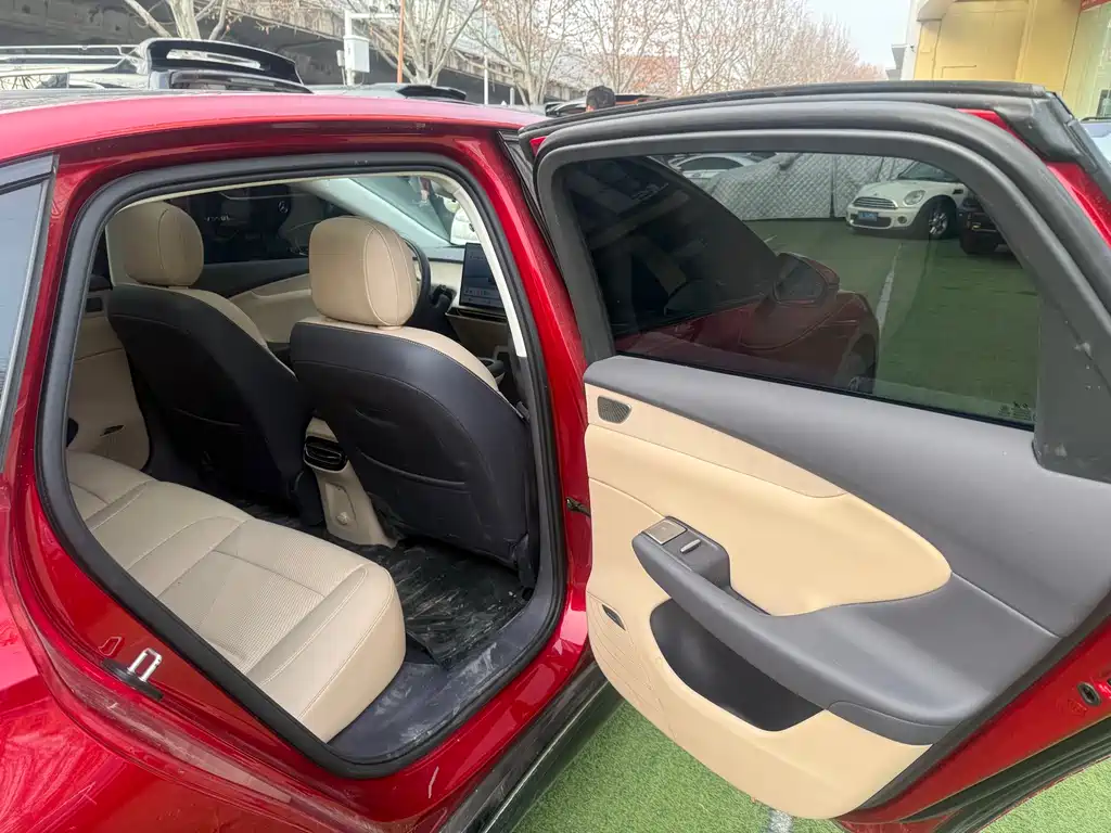 Hongqi HONGQI TIANGONG 05