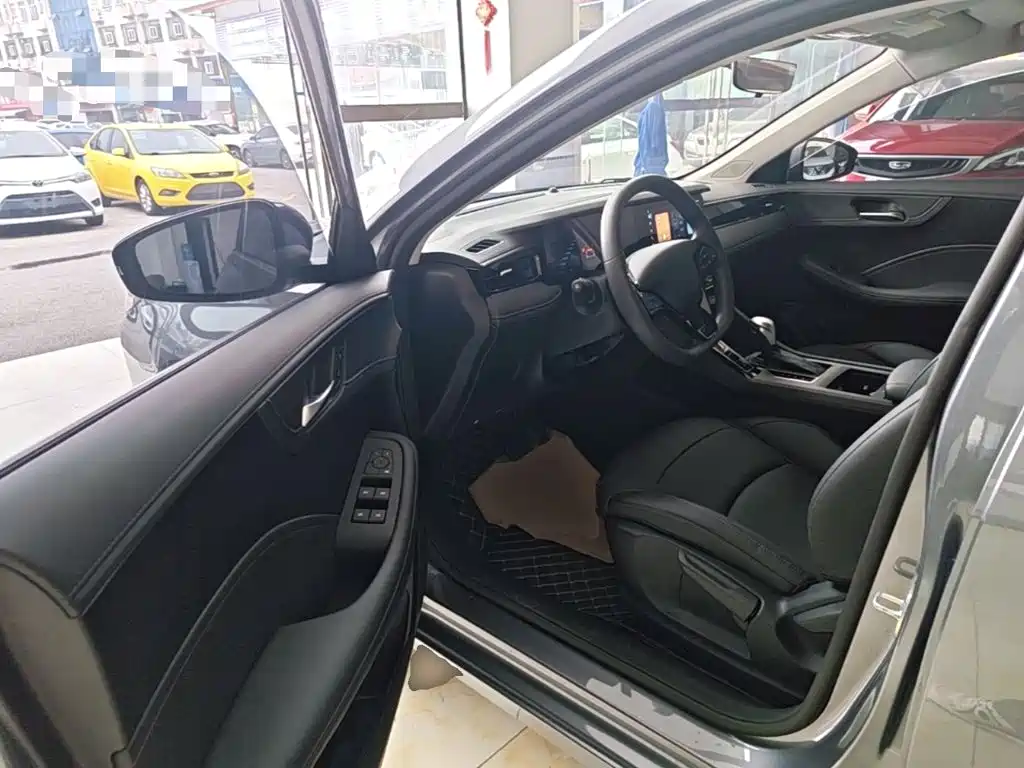 Roewe i5 — миниатюра 16