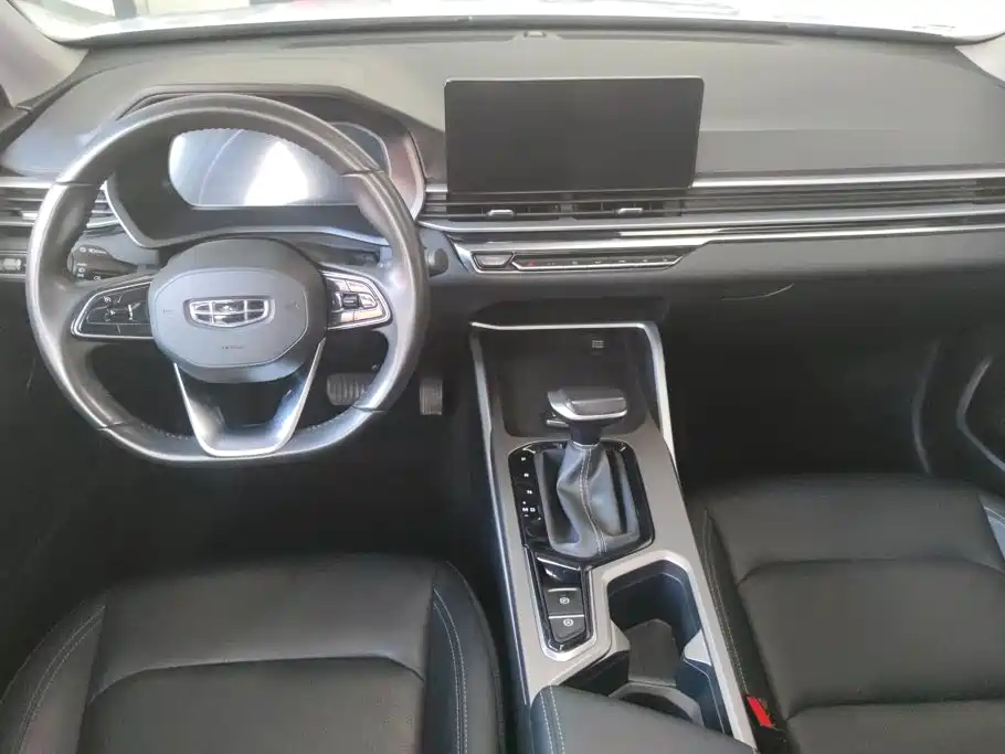 Geely Emgrand — миниатюра 12