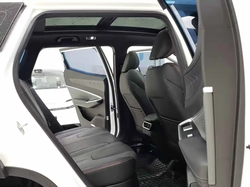 Geely Boyue — миниатюра 8
