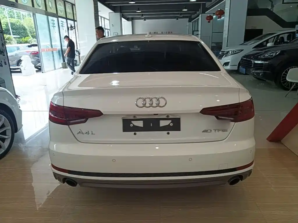 Audi A4L — миниатюра 6