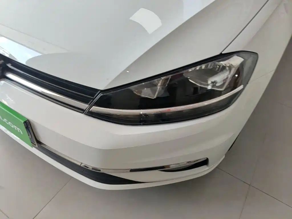 Volkswagen Golf — миниатюра 24