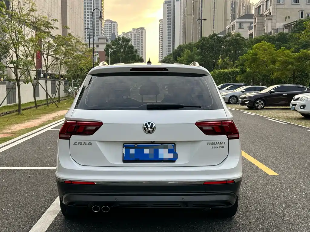 Volkswagen Tiguan L — миниатюра 8