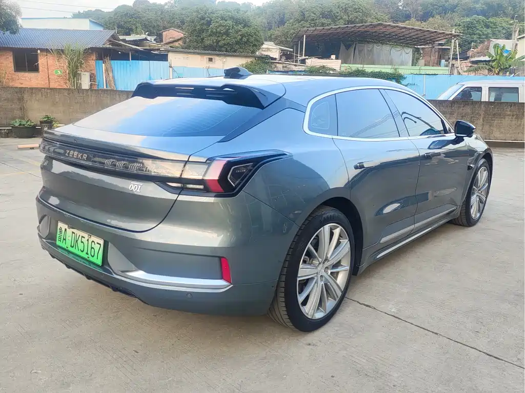 ZEEKR EXTREME KRYPTON 001