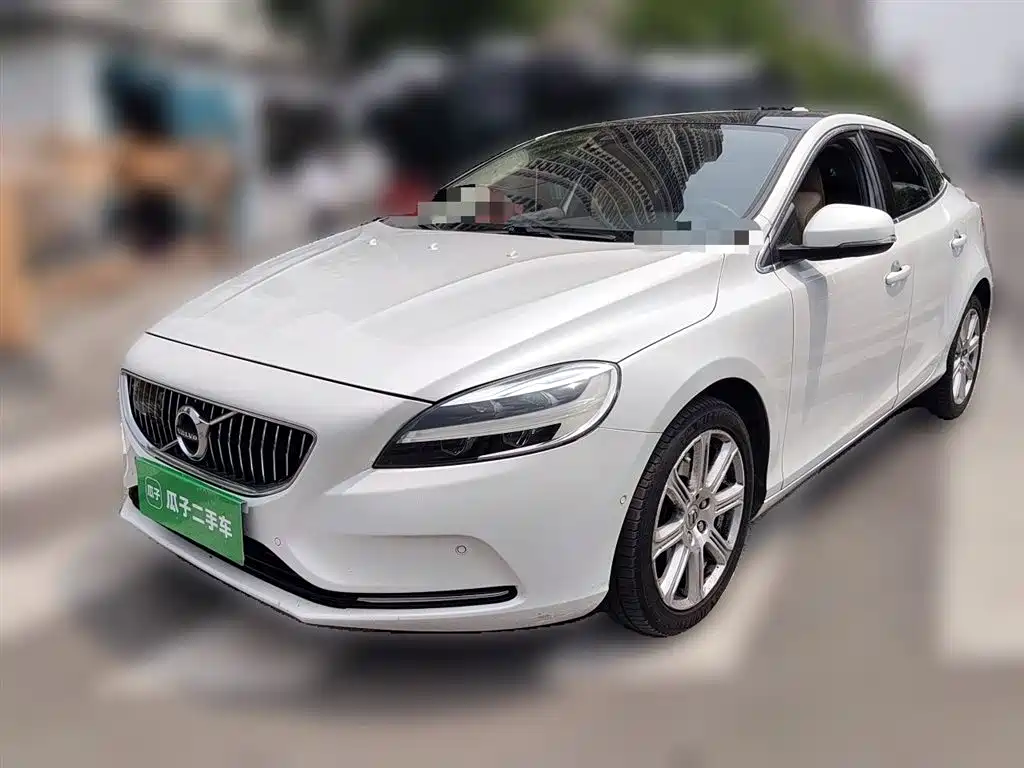 Volvo V40 2017
