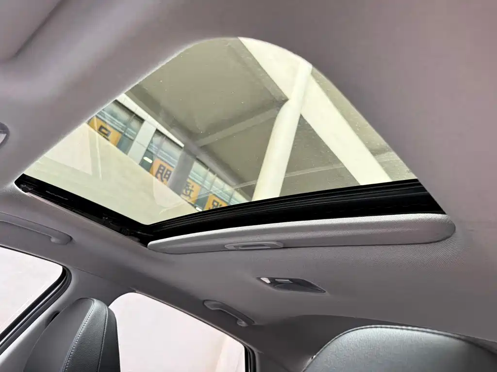 Hyundai Elantra — миниатюра 19