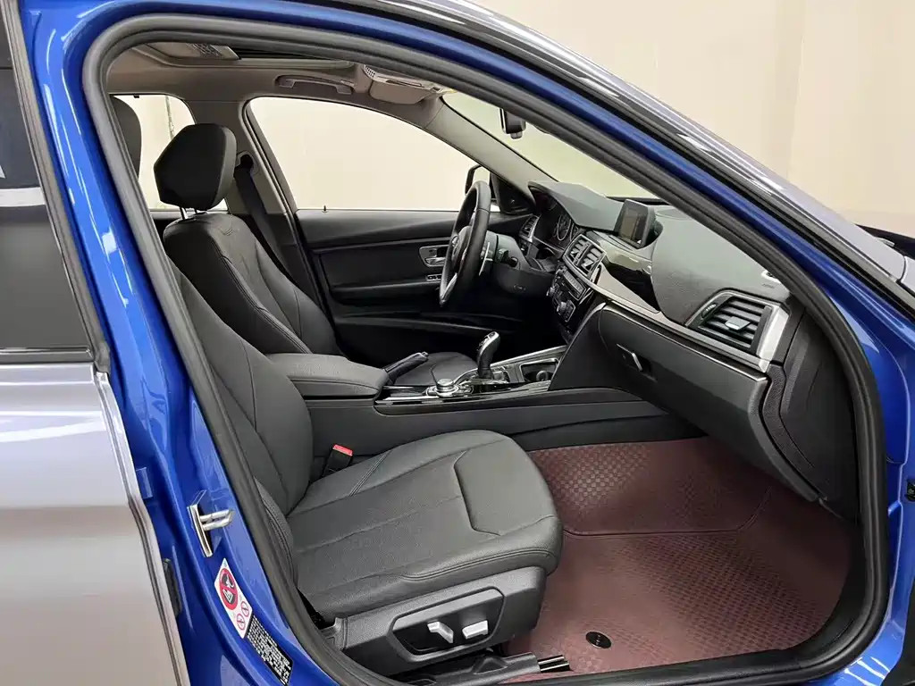 BMW 3 Series — миниатюра 17