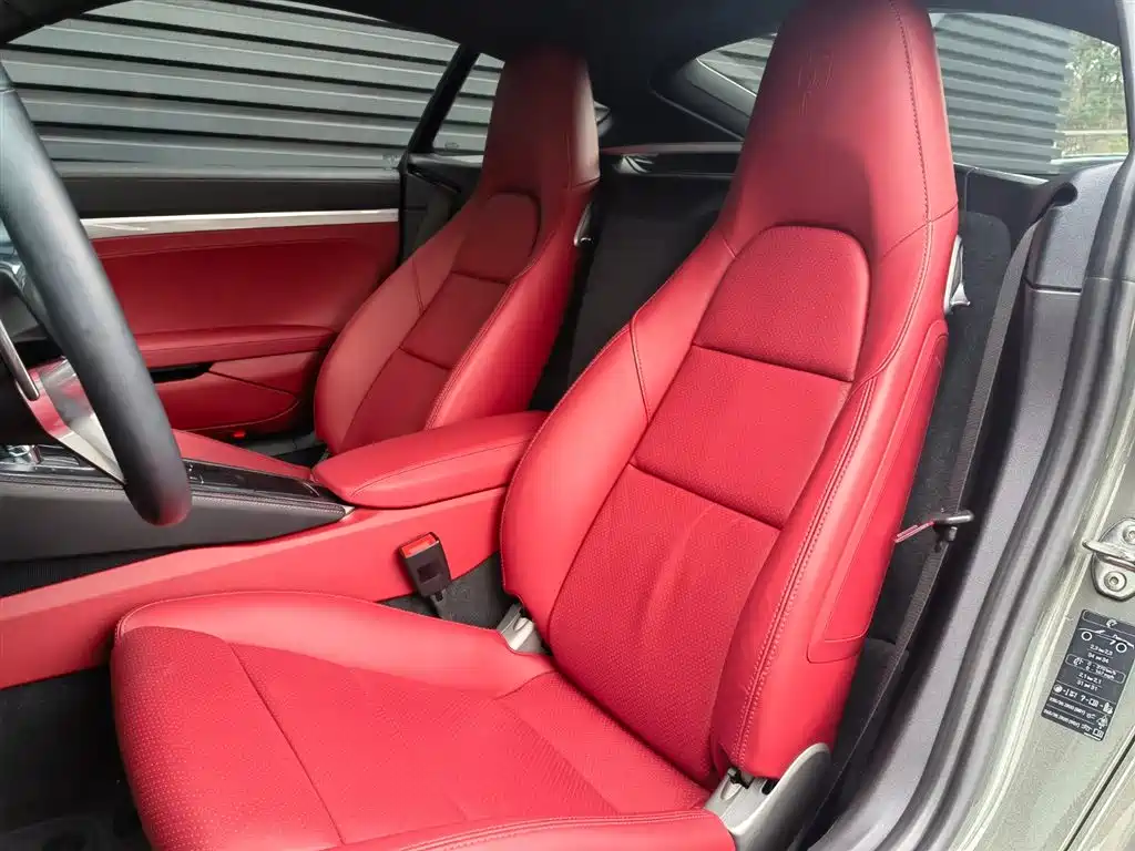 Porsche 718 2022 Cayman 2.0T
