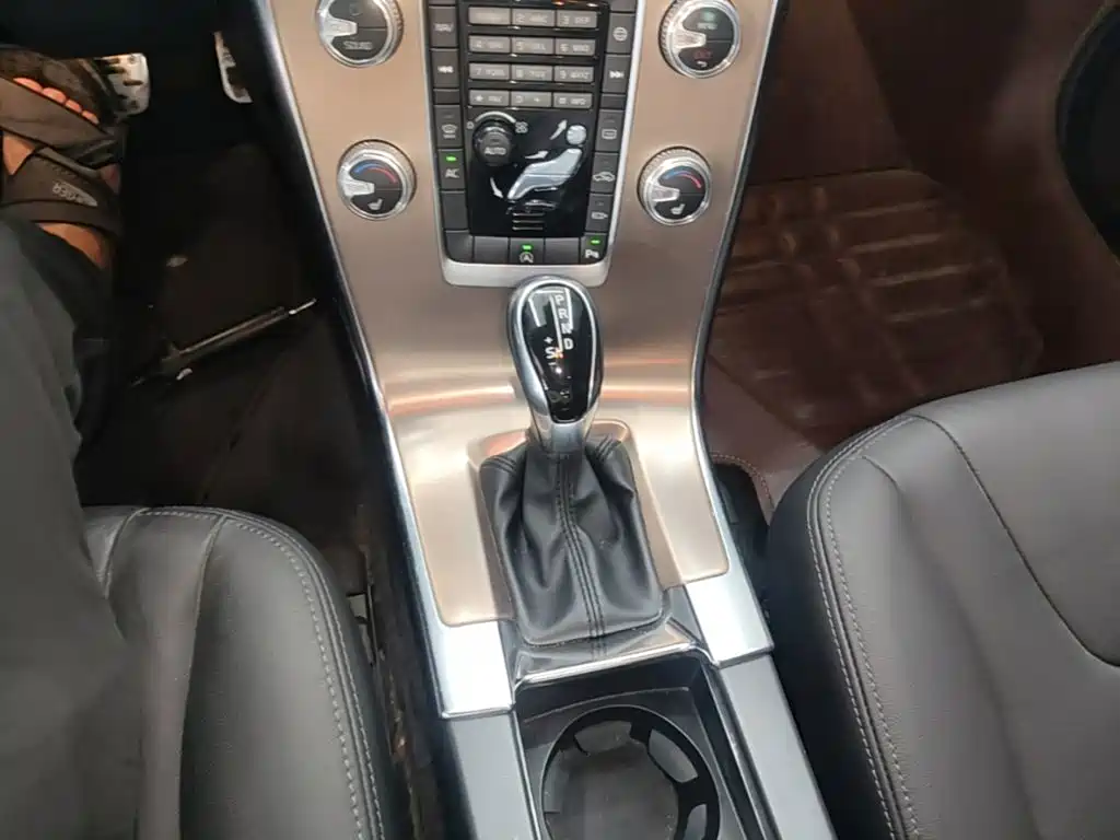 Volvo XC60 — миниатюра 14