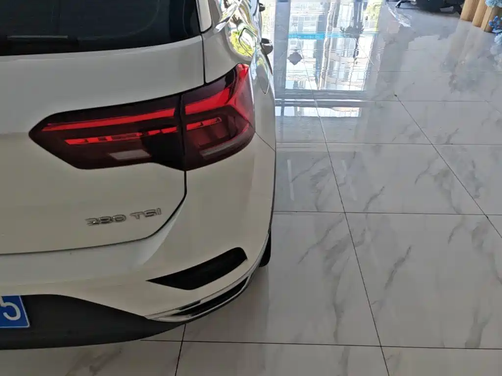 Volkswagen T-Roc — миниатюра 8