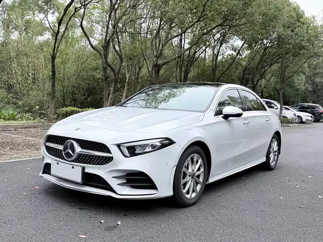 MERCEDES-BENZ A CLASS