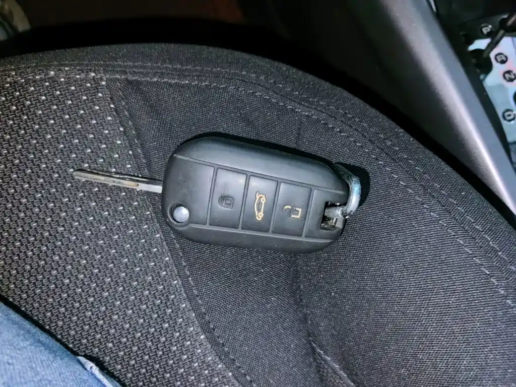 Peugeot 2008 — миниатюра 9