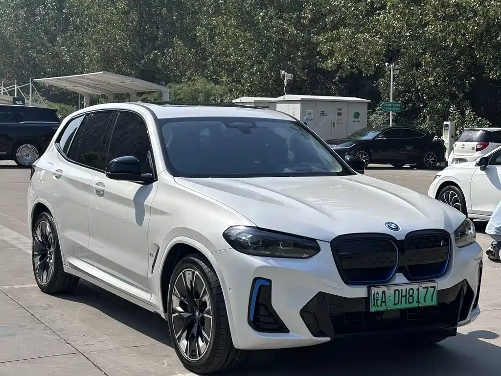 BMW iX3 — миниатюра 4