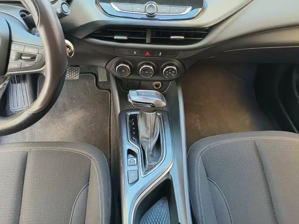 Buick Verano — миниатюра 14