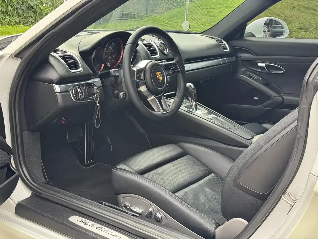 Porsche Cayman — миниатюра 7